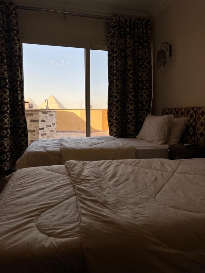 Bedouin Pyramids View Hotel Kafrat al Jabal Exterior photo