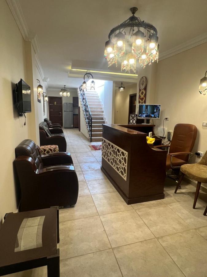 Bedouin Pyramids View Hotel Kafrat al Jabal Exterior photo